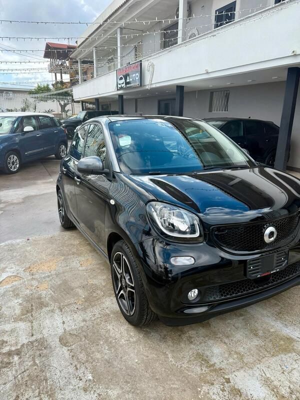 Usata Smart ForFour Passion 108 CV (79 kW) 2018 Nero Utilitaria