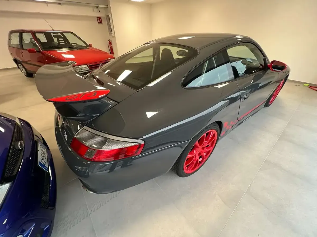Usata Porsche 996 381 CV (280 kW) 2003 Grigio Coupé