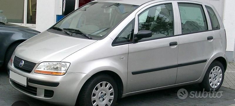 Usata Fiat Idea 2004 Grigio Monovolume