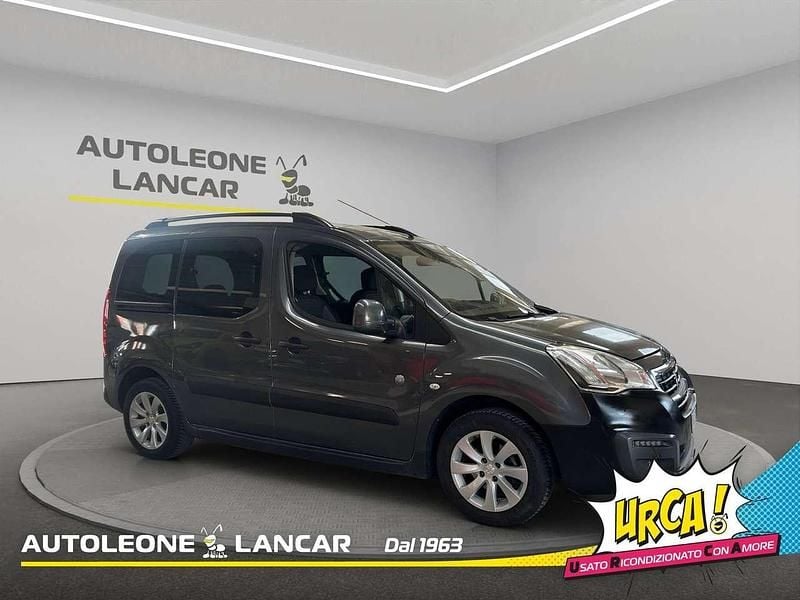 Usata Peugeot Partner Tepee Outdoor 120 CV (88 kW) 2015 Grigio Monovolume