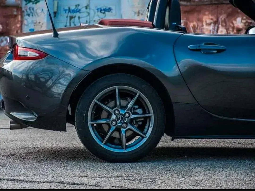 Usata Mazda MX5 Edition 131 CV (96 kW) 2018 Grigio Cabrio