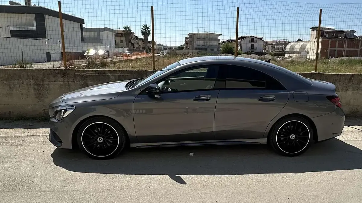 Usata Mercedes CLA180 122 CV (89 kW) 2018 Berlina