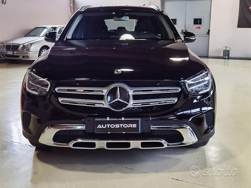 Usata Mercedes GLC220 194 CV (142 kW) 2020 Nero SUV