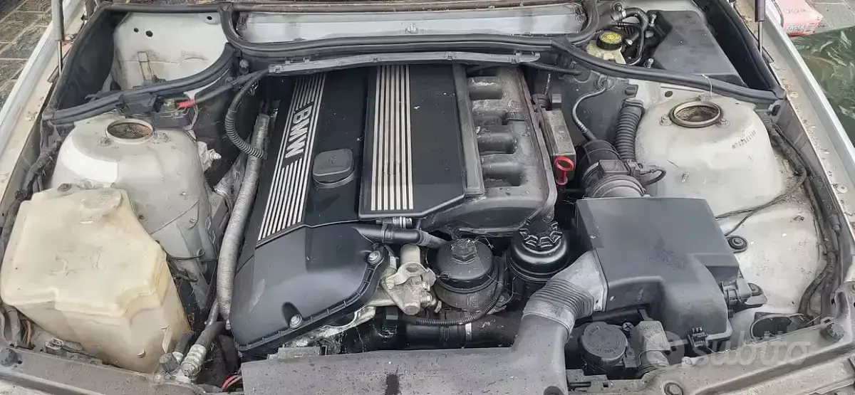 Usata BMW 328 193 CV (141 kW) 2002 Grigio Berlina