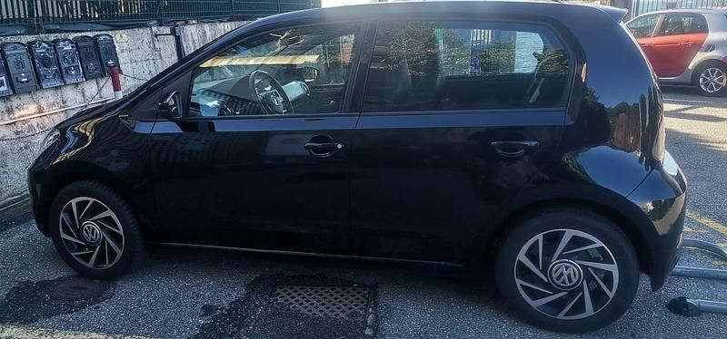 Usata VW up! 60 CV (44 kW) 2019 Nero Utilitaria