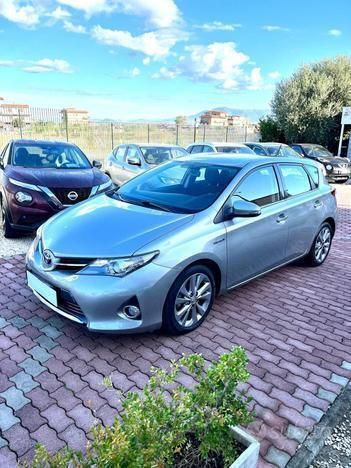 Usata Toyota Auris 99 CV (72 kW) 2013 Berlina