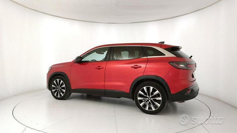 Usata Renault Austral Techno 200 CV (147 kW) 2023 Rosso SUV