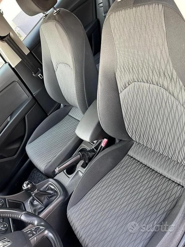 Usata Seat Leon 110 CV (80 kW) 2014 Grigio