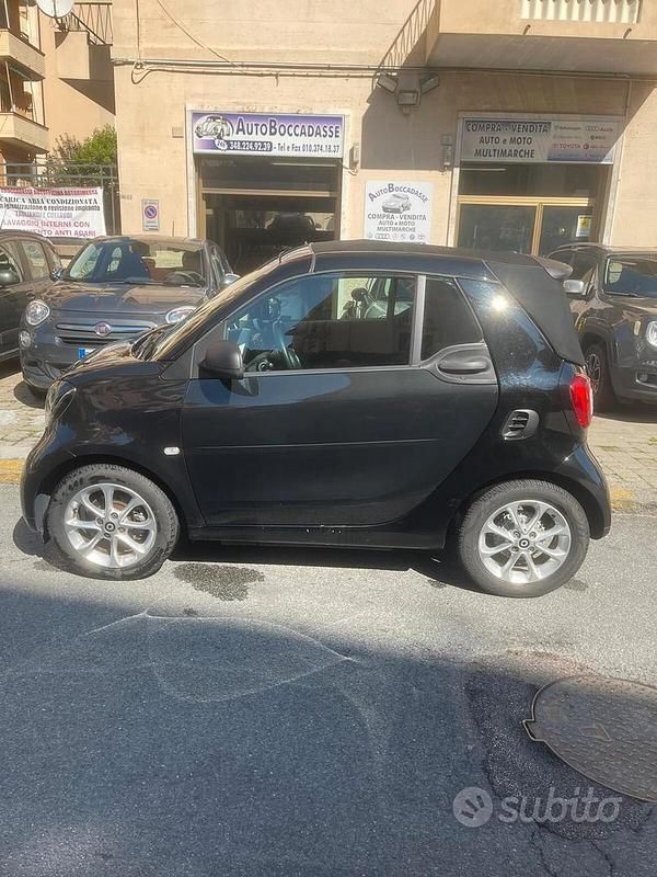 Usata Smart ForTwo Cabrio Passion 71 CV (52 kW) 2016 Nero Cabrio