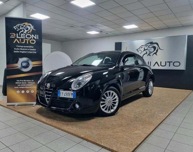 Usata Alfa Romeo MiTo Distinctive 85 CV (62 kW) 2015 Nero Utilitaria