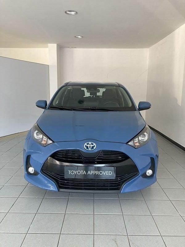 Usata Toyota Yaris Hybrid Active 115 CV (84 kW) 2021 Blu Utilitaria