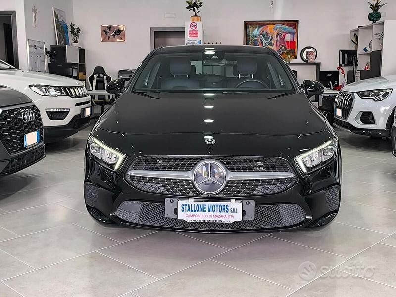 Usata Mercedes A180 Business 116 CV (85 kW) 2020 Nero Berlina