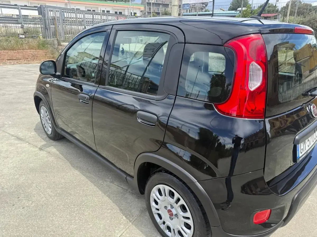 Usata Fiat Panda 69 CV (50 kW) 2023 Nero Utilitaria