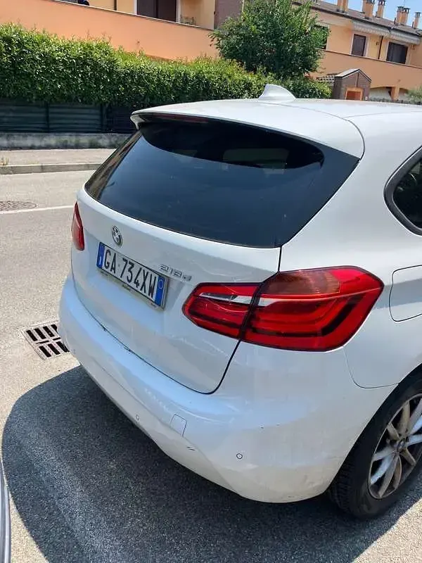 Usata BMW 216 Active Tourer 116 CV (85 kW) 2020 Bianco Monovolume