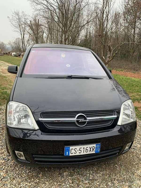 Usata Opel Meriva Cosmo 101 CV (74 kW) 2005 Monovolume