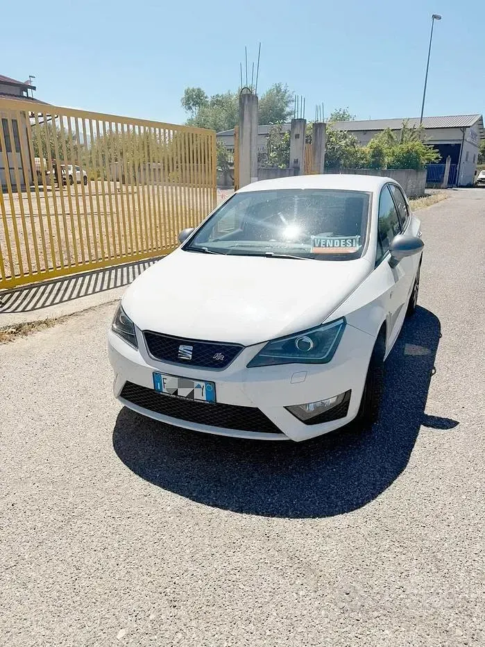 Usata Seat Ibiza FR 90 CV (66 kW) 2015 Bianco Utilitaria