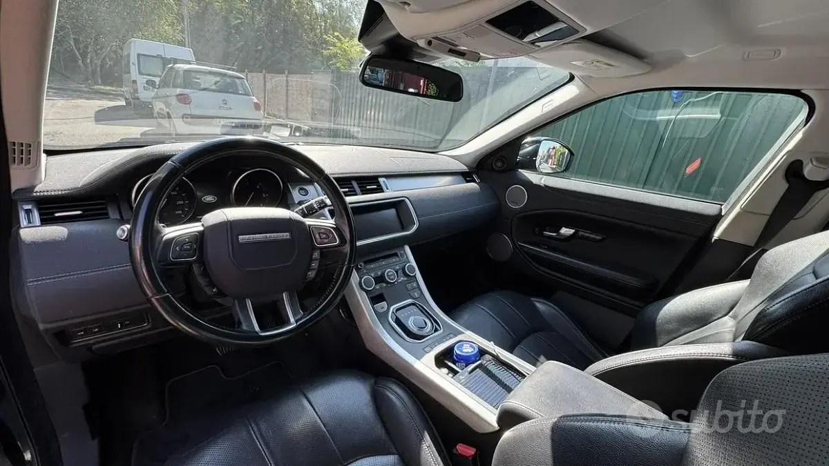 Usata Land Rover Range Rover evoque Black Edition 150 CV (110 kW) 2018 Nero Station wagon