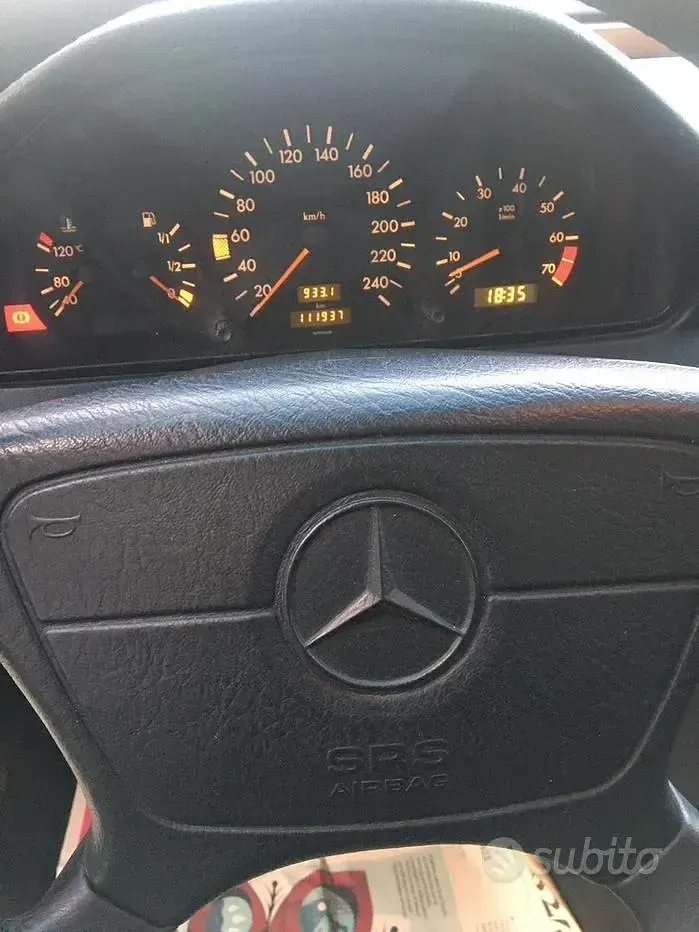 Usata Mercedes C200 136 CV (100 kW) 1994 Blu Berlina