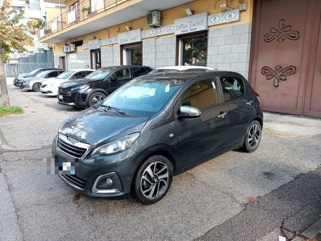 Usata Peugeot 108 Allure 72 CV (52 kW) 2020 Antracite metallizzato Utilitaria