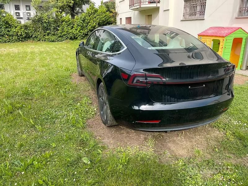 Usata Tesla Model 3 316 kW (430 CV) 2019 Nero Berlina