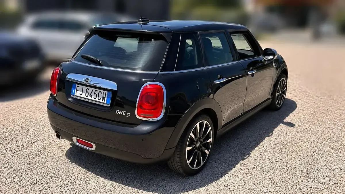 Usata Mini One D 95 CV (69 kW) 2017 Utilitaria