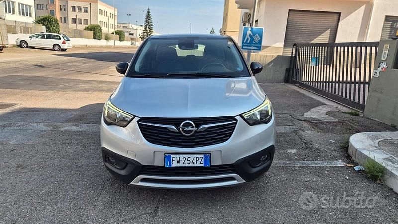 Usata Opel Crossland X 102 CV (75 kW) 2019 Grigio SUV
