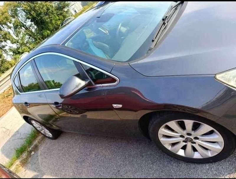 Usata Opel Astra Cosmo 116 CV (85 kW) 2010 Berlina