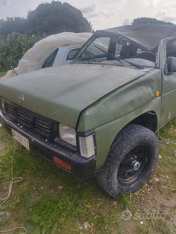 Usata Nissan King 1997 Verde Pick-up