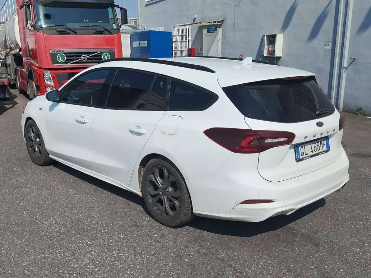 Usata Ford Focus ST-Line 120 CV (88 kW) 2022 Other Station wagon