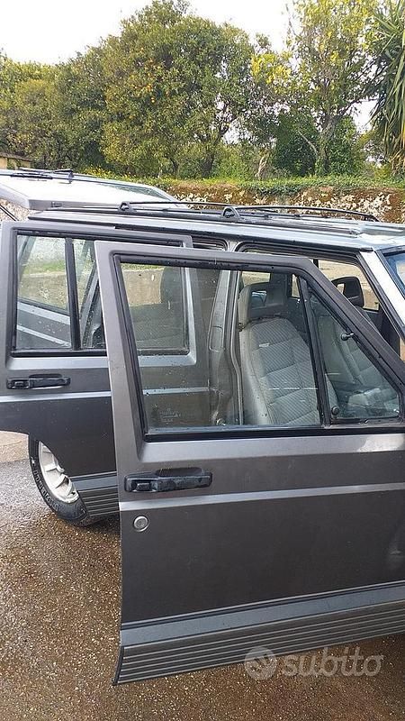 Usata Jeep Cherokee 1989 Grigio SUV