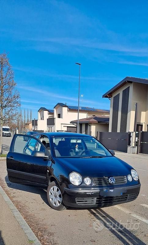 Usata VW Polo 45 CV (33 kW) 2004 Nero Utilitaria