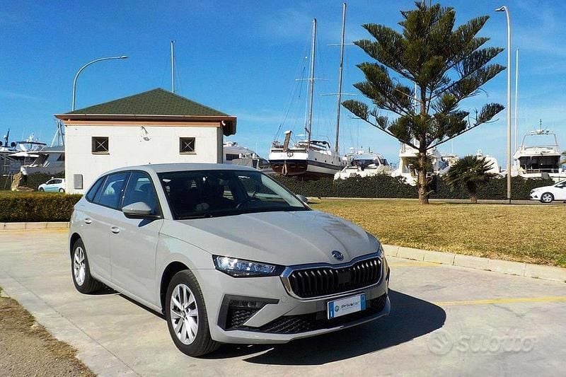 Usata Skoda Scala Selection 95 CV (69 kW) 2025 Grigio Utilitaria
