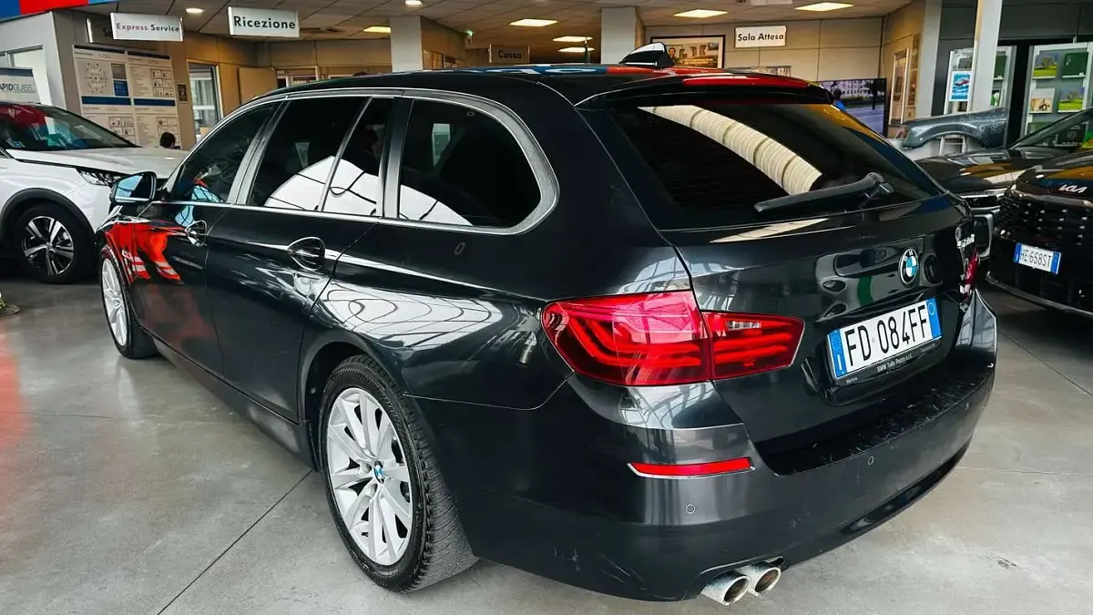 Usata BMW 520 190 CV (139 kW) 2016 Nero Station wagon