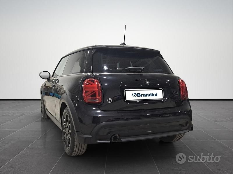 Usata Mini Cooper Classic 156 CV (114 kW) 2024 Nero Utilitaria