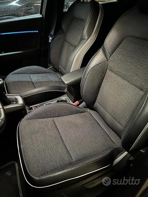 Usata Renault Captur 100 CV (73 kW) 2023 SUV