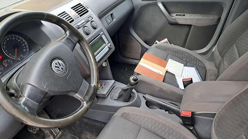 Usata 2007 VW Touran Trendline Monovolume | 1100 € (Super prezzo) - Immagine 1/4