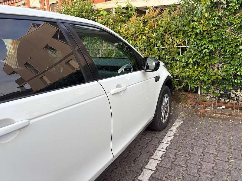 Usata Land Rover Discovery Sport Pure 150 CV (110 kW) 2016 Bianco SUV