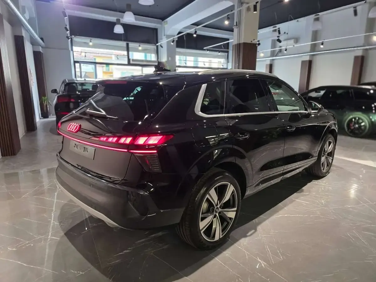 Nuova Audi Q3 Advanced Plus 150 CV (110 kW) 2026 Nero mythos SUV