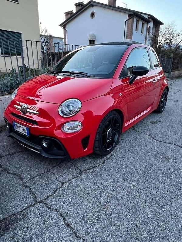 Usata Abarth 595 Pista 165 CV (121 kW) 2019 Rosso Cabrio