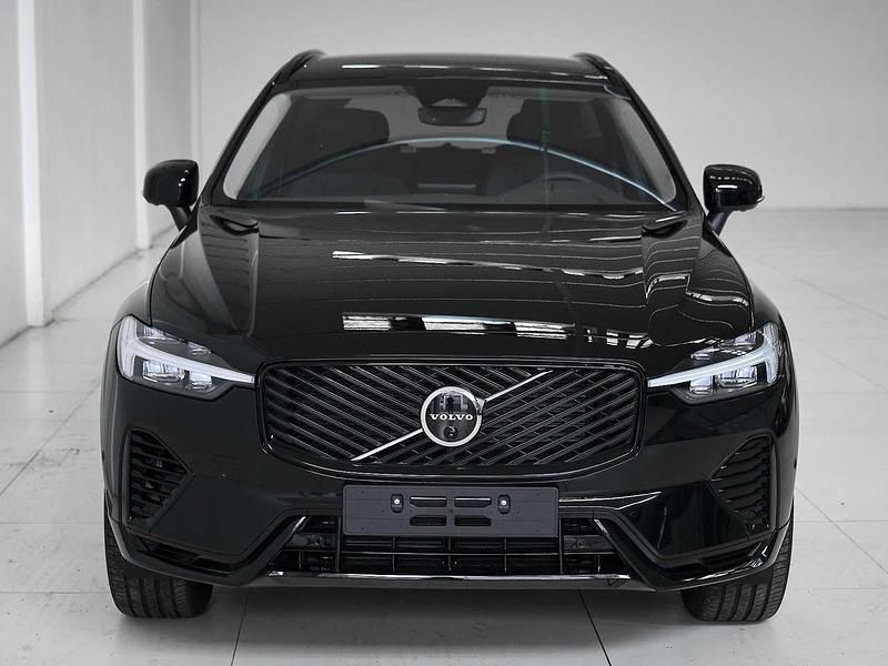 Nuova Volvo XC60 Plus 250 CV (183 kW) 2025 Nero metallizzato SUV