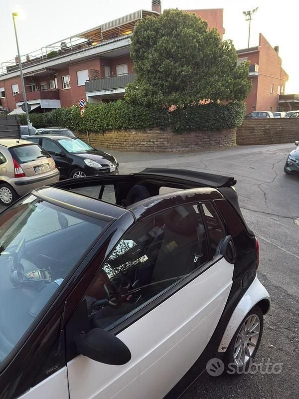 Usata Smart ForTwo Cabrio Pure 61 CV (44 kW) 2004 Bianco Cabrio