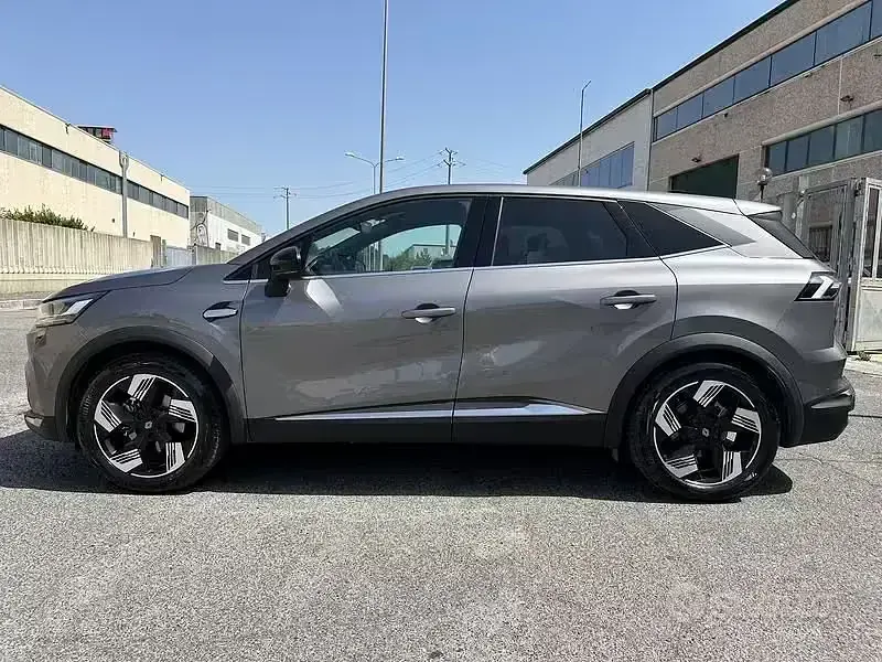 Usata Renault Symbioz Techno 145 CV (106 kW) 2025 Grigio SUV