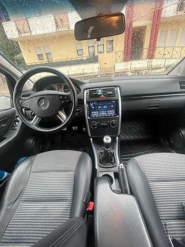 Usata Mercedes B200 140 CV (102 kW) 2008 Monovolume