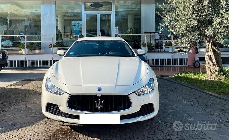 Usata Maserati Ghibli 350 CV (257 kW) 2017 Bianco Berlina