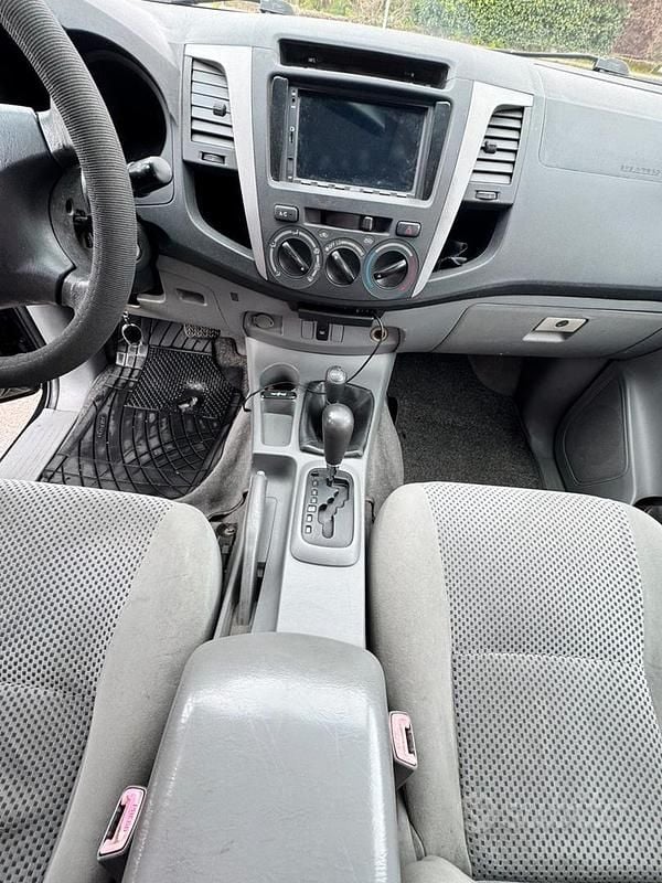 Usata Toyota HiLux 171 CV (125 kW) 2008 Nero Pick-up