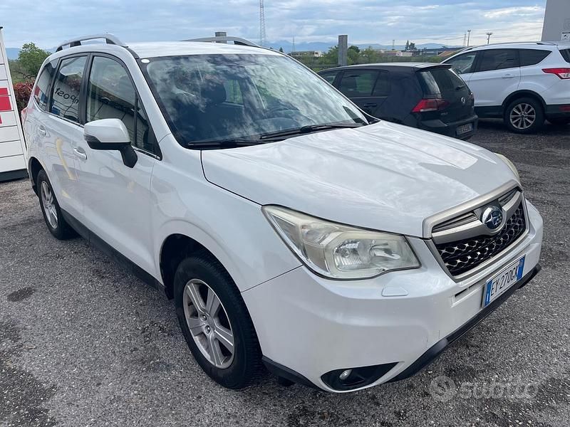 Usata Subaru Forester 2015 Bianco SUV