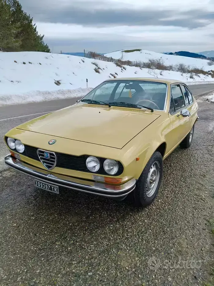 Usata Alfa Romeo Alfetta GT/GTV 1970 Giallo Coupé