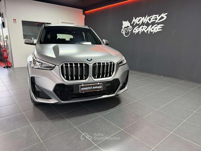 Nuova BMW X1 M Sport 150 CV (110 kW) 2025 Frozen pure grey metallic SUV