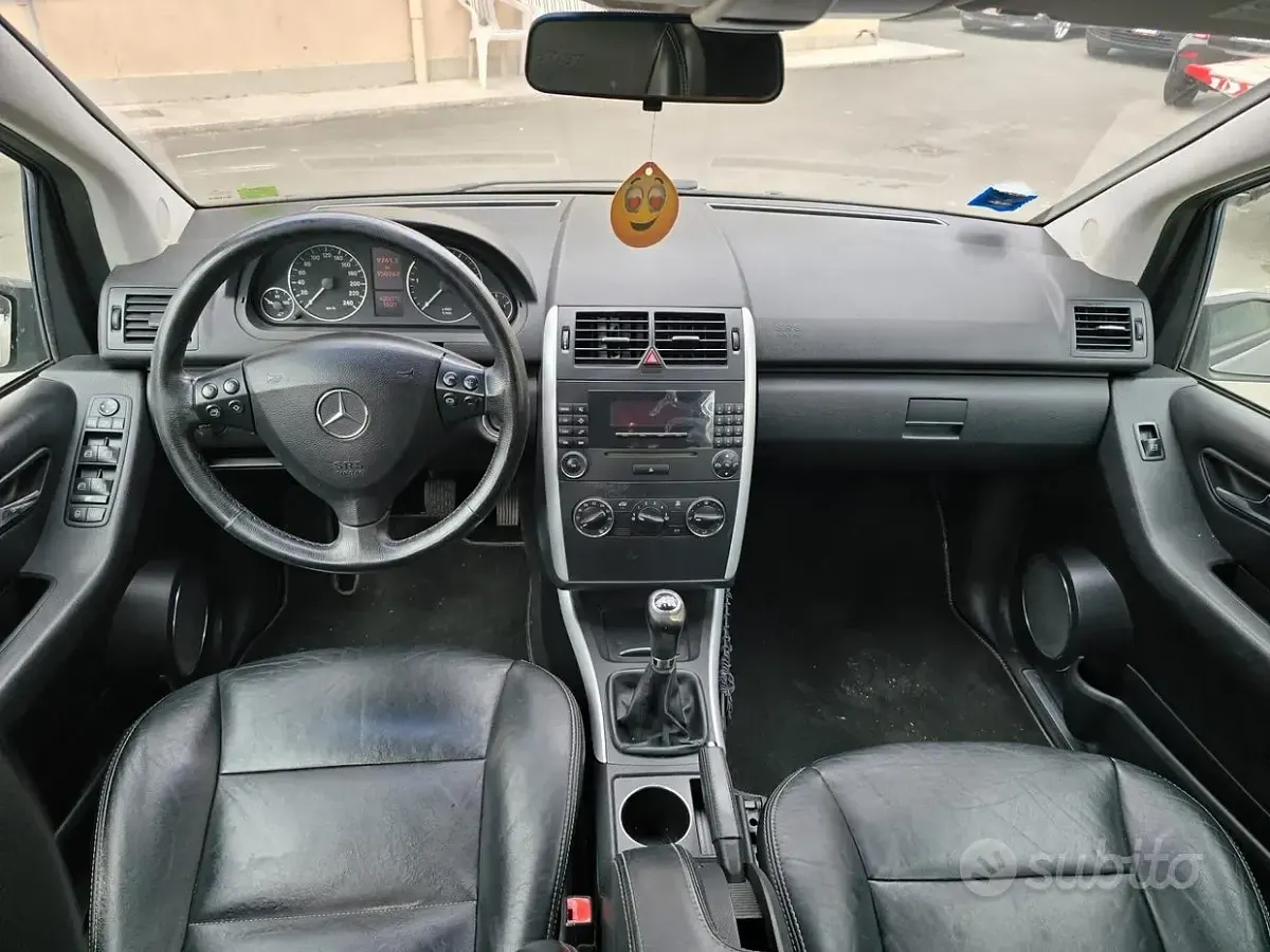 Occasion Mercedes A180 Classic 109 ch (80 kW) 2006 Gris Berline