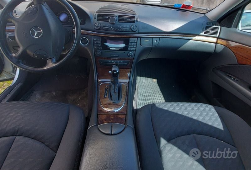 Usata Mercedes E220 2003 Berlina
